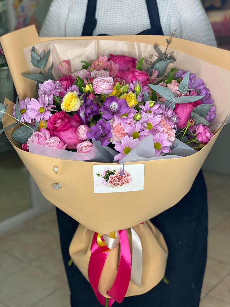 Букет цветов из: Хризантемы, Гвоздики и Альстромерии в Коноше