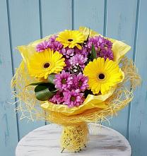 Букет цветов из:  Хризантемы и Герберы в Коноше