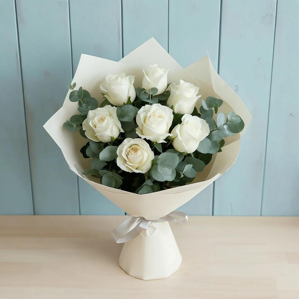 Букет Белые розы в Эвкалипте в Коноше