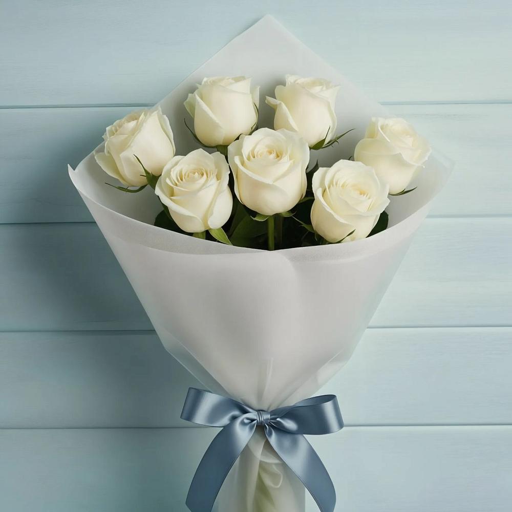 Букет 7 Белых роз Эдлесс Лав в Коноше