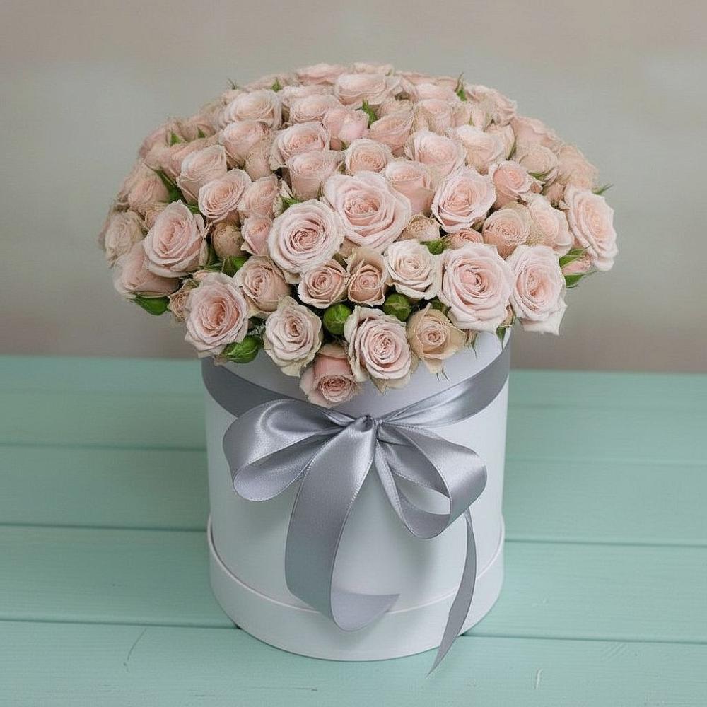 Цветочная композиция из Розы в шляпной коробке в Коноше